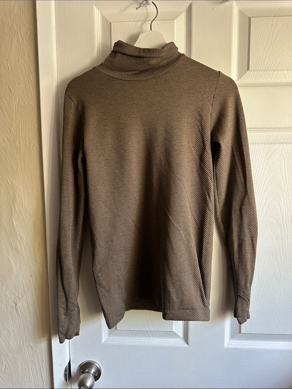 Athleta Women’s Brown Turtleneck Sweater - Classic Lightweight Knit